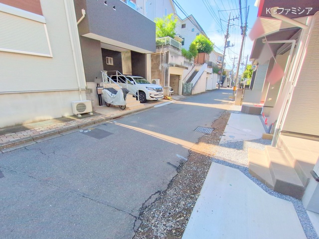 さいたま市緑区太田窪１丁目の新築戸建て完成写真 2025年10月2日撮影