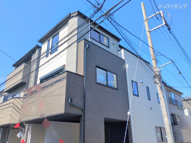 さいたま市緑区太田窪１丁目の新築戸建て完成写真 2025年10月2日撮影