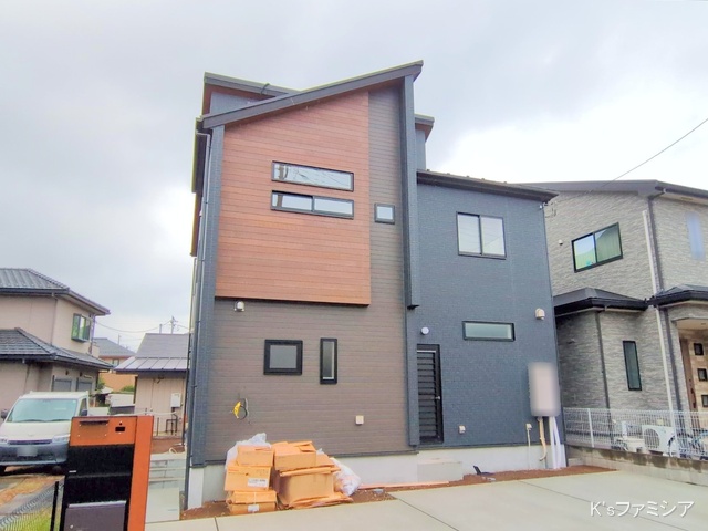 上尾市原市北１丁目の新築戸建て外構写真 2025年10月1日撮影