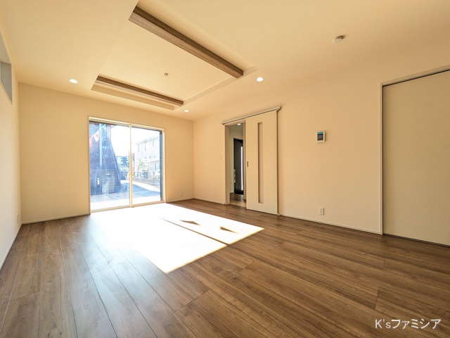 北足立郡伊奈町中央４丁目の新築戸建てリビング写真 2025年11月14日撮影