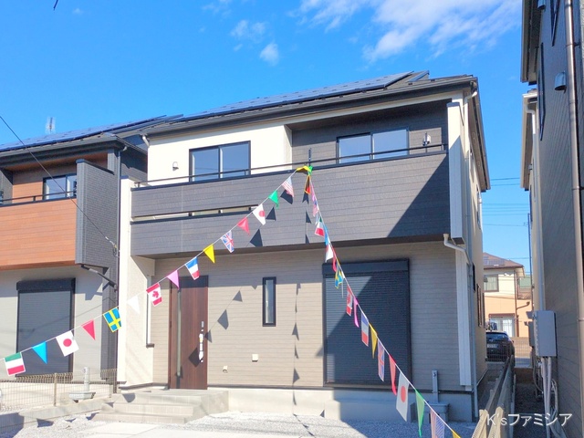 北足立郡伊奈町中央４丁目 新築戸建ての完成写真